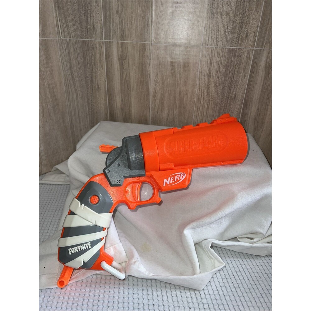 Nerf Hasbro 2021 F3367 Fortnite Flare Blaster Break Open Loading NO Mega Darts